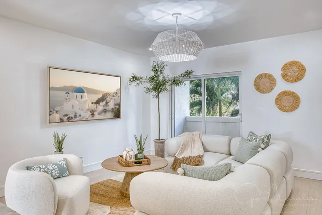 A coastal home, by Twice The Style