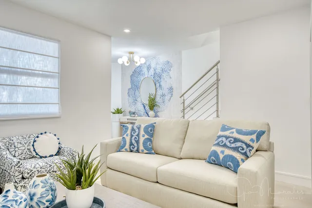 A coastal home, by Twice The Style