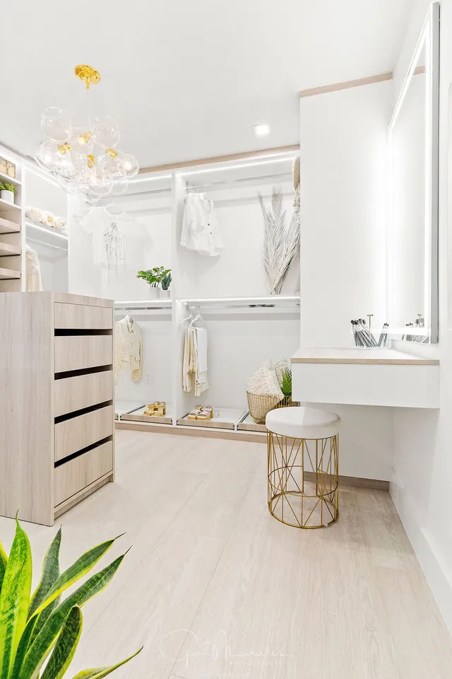 A dressing room, by Twice The Style